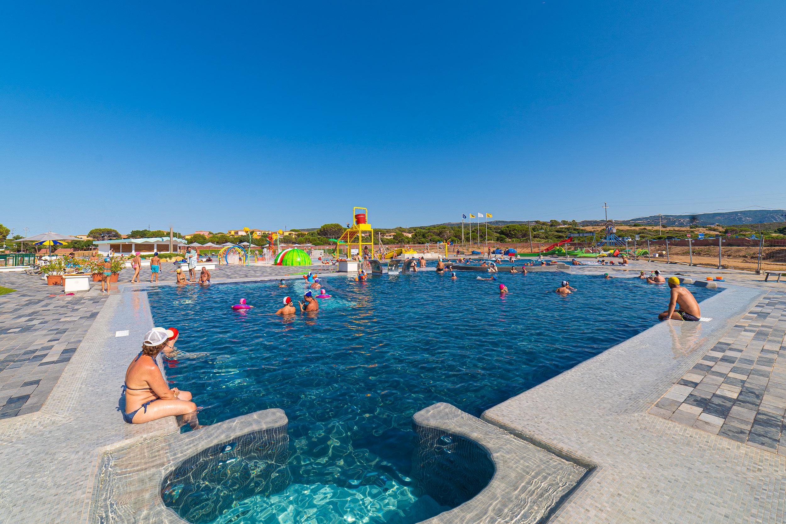 Camping Village Baia Blu La Tortuga Aglientu Ngoại thất bức ảnh
