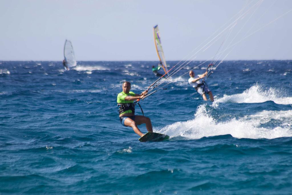 Camping Village Baia Blu La Tortuga Aglientu Ngoại thất bức ảnh