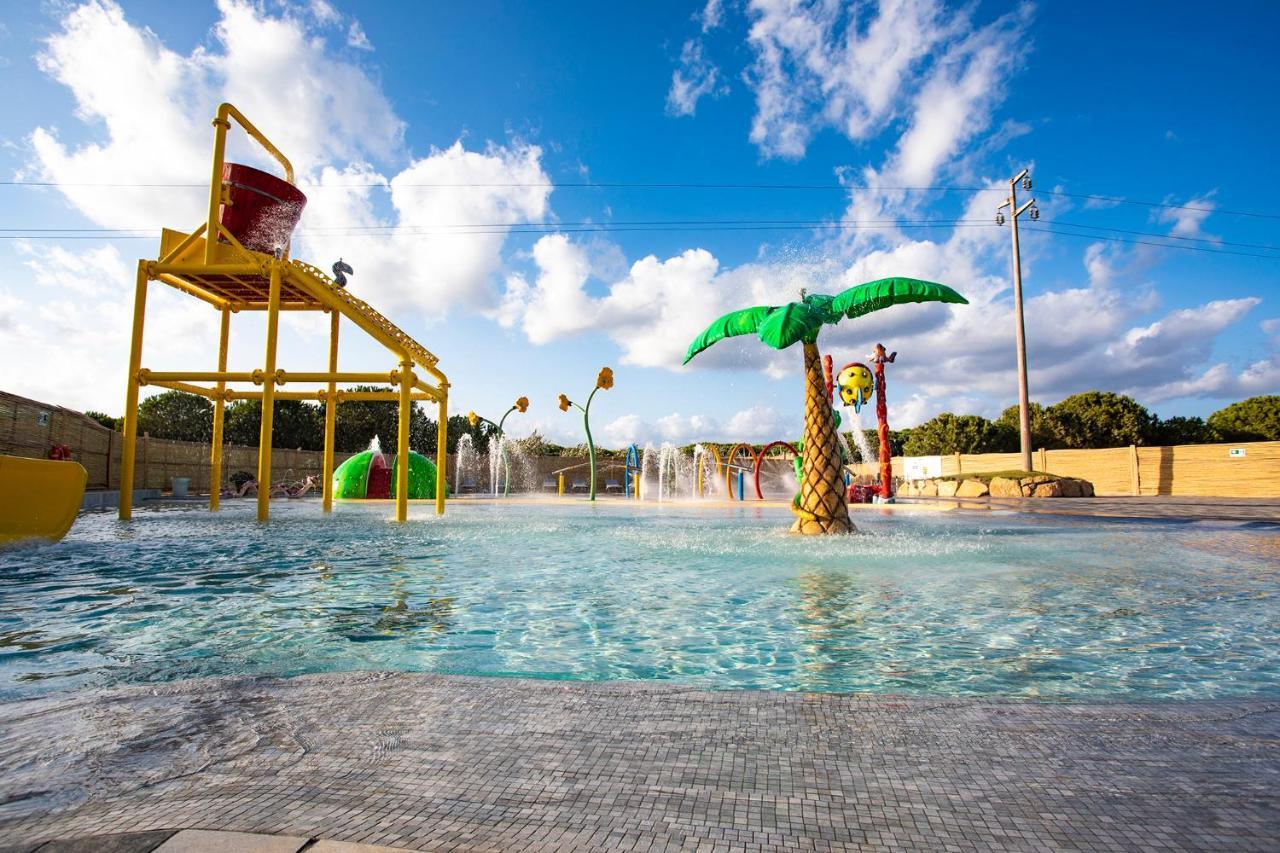 Camping Village Baia Blu La Tortuga Aglientu Ngoại thất bức ảnh