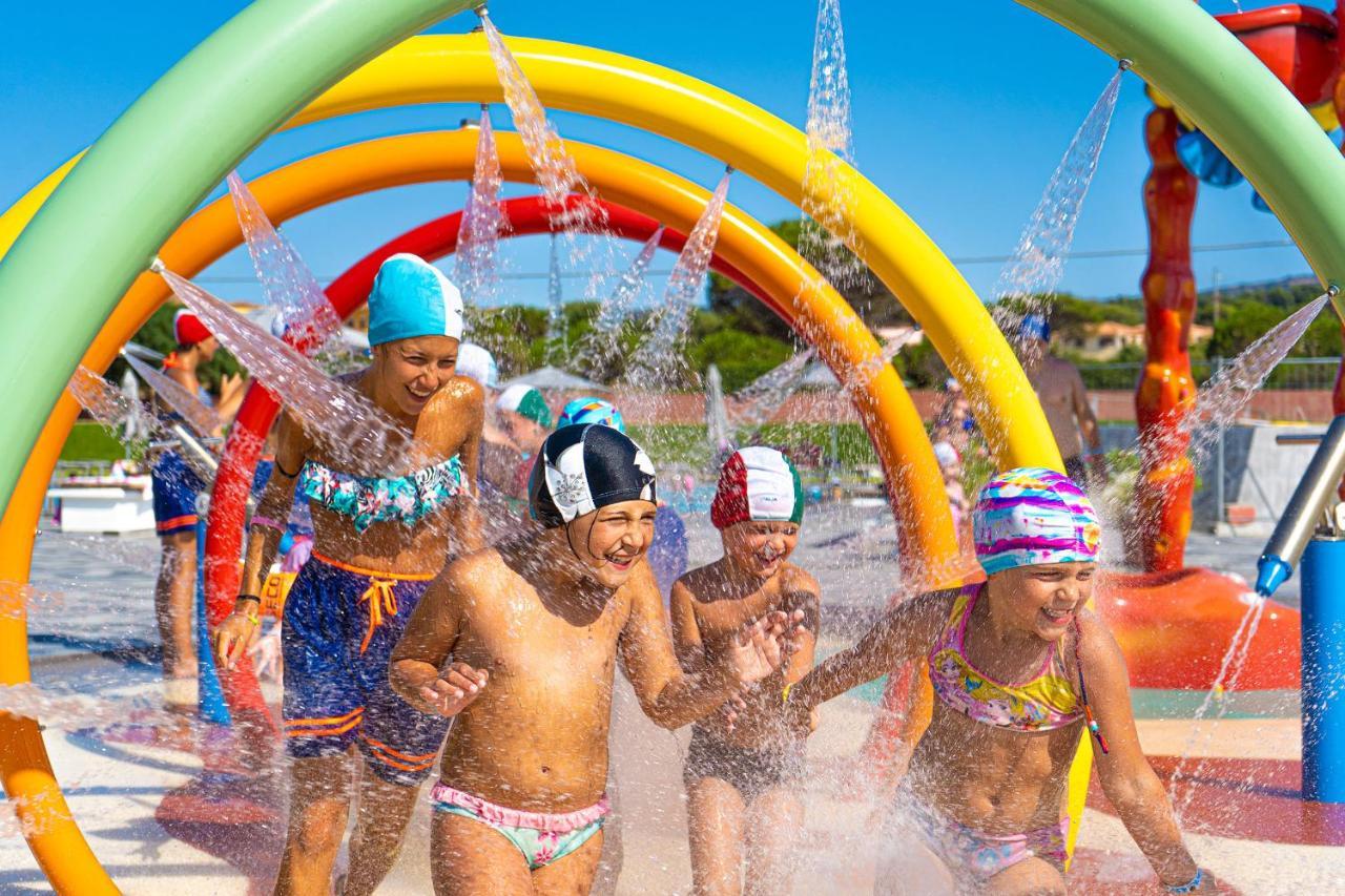 Camping Village Baia Blu La Tortuga Aglientu Ngoại thất bức ảnh